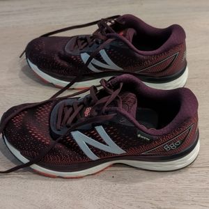 New Balance 880v9 Goretex Waterproof Running Sneaker Size 9.5